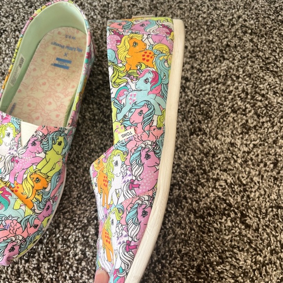 TOMS limited addition My Little Pony - Picture 6 of 10